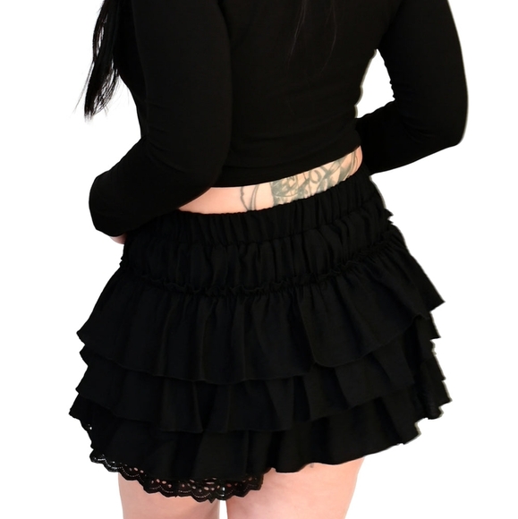 Black Ruffle Bloomers - Picture 3 of 6